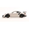 Porsche 991 GT2 RS white - black magnesium wheels