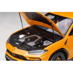 Lamborghini Urus (Orange Arancio Borealis)