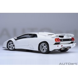 Lamborghini Diablo SE 30 JOTA 1995 (impact white)