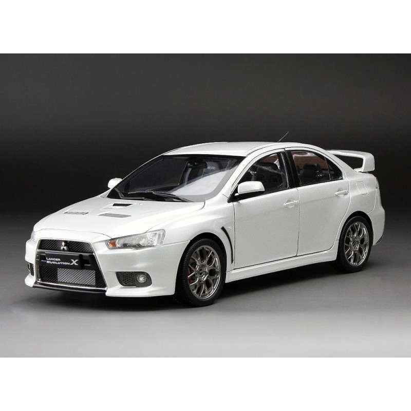 Mitsubishi Lancer Evo X (white)