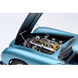 Aston Martin DB5 1964 (caribbean pearl/blue)