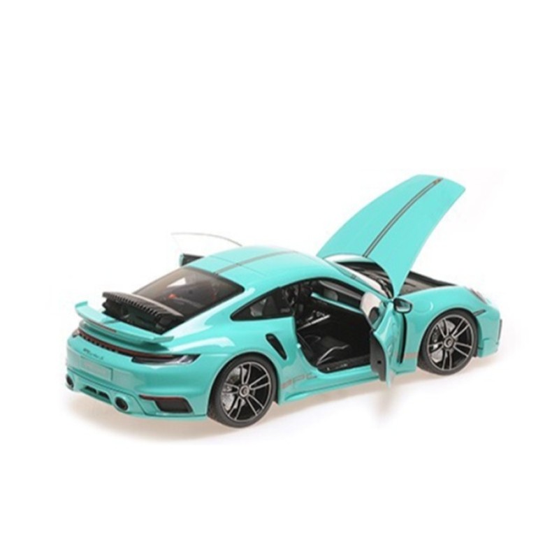 Porsche 911 Turbo S coupe Sport Design Minichamps 113069077