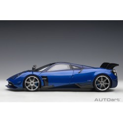 Pagani Huayra BC (blue carbon/carbon)