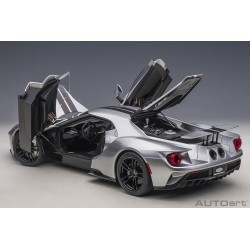 Ford GT 2017 (Ingot Silver with Black stripes) 1/12