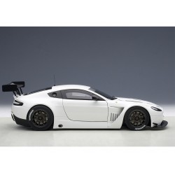 Aston Martin Vantage V12 GT3 2013  (White)